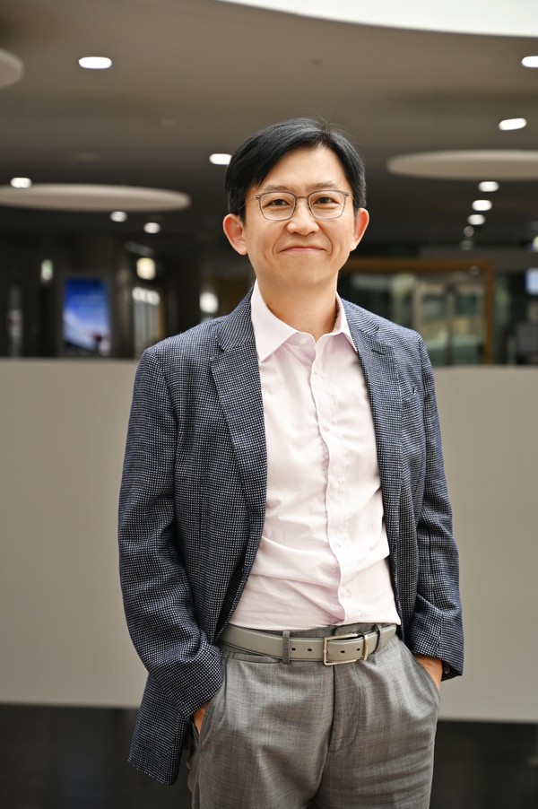 Picture of Professor Sangouk Kim.