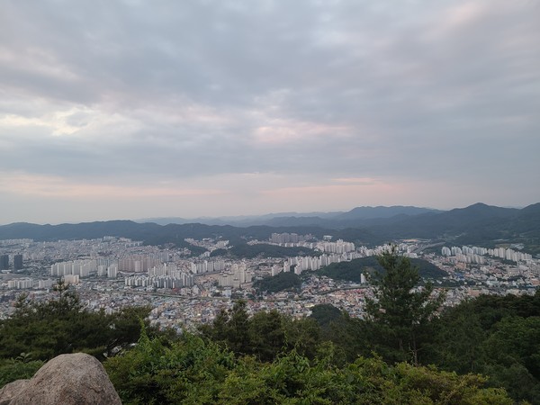 The view from the peak of Bomunsan Mountain, Daejeon.